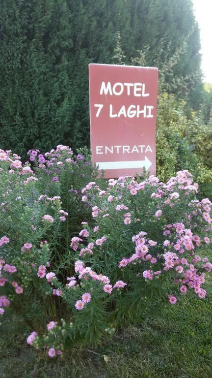 Motel 7 Laghi Castelletto Di Branduzzo Exteriör bild